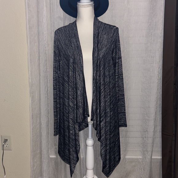 Banana Republic waterfall cardigan - Picture 2 of 6
